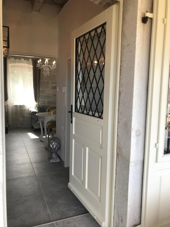 Appartement Stone House Chiara Seaview à Funtana Extérieur photo