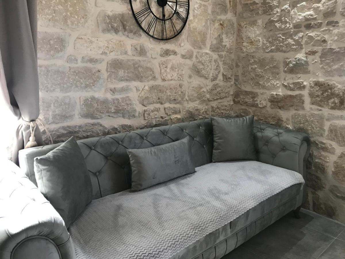 Appartement Stone House Chiara Seaview à Funtana Extérieur photo
